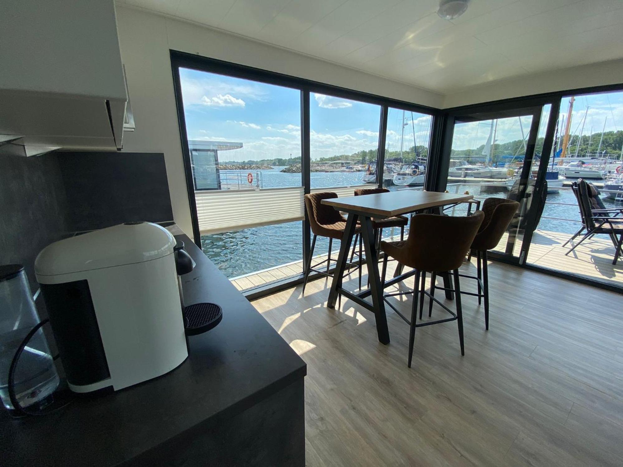 Urlaub Auf Dem Wasser Mit Einmaligen Ausblick - Well Hausboote Boltenhagen 10 Kültér fotó